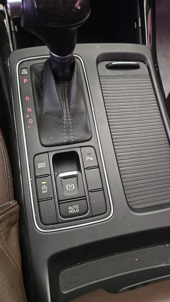 كيا سورانتو 2015 - صورة 5