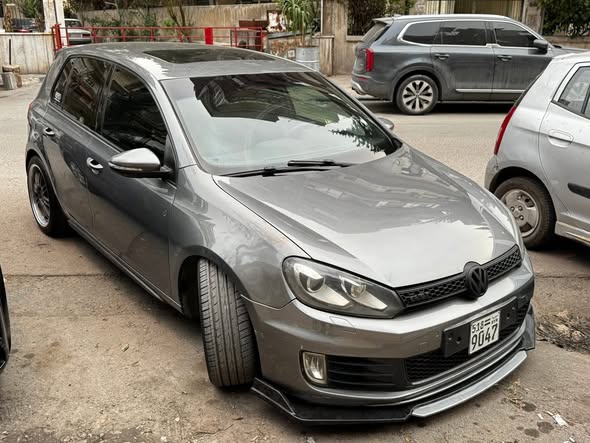 فولكس فاجن غولف 2012 - صورة 1