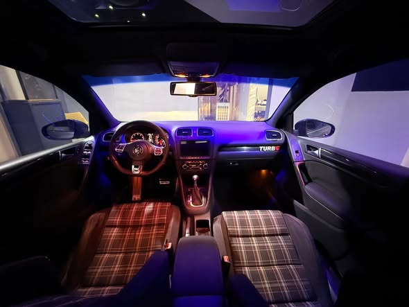 فولكس فاجن غولف 2012 - صورة 2