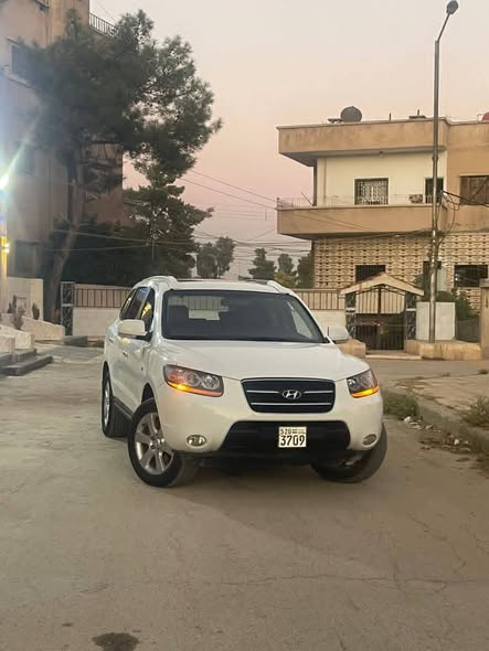 هيونداي سانتافي 2010 - صورة 2