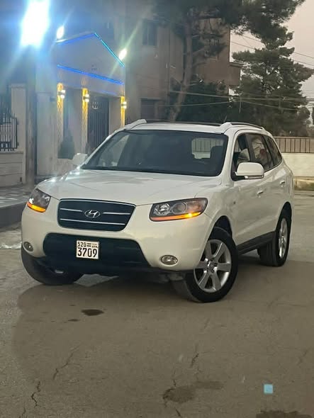 هيونداي سانتافي 2010 - صورة 4