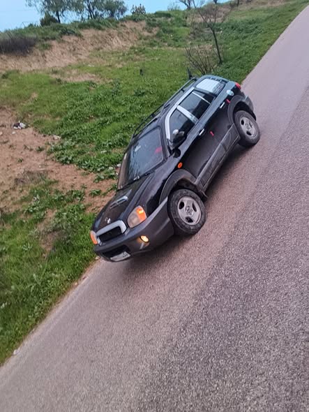 هيونداي سنتافي 2001 - صورة 4