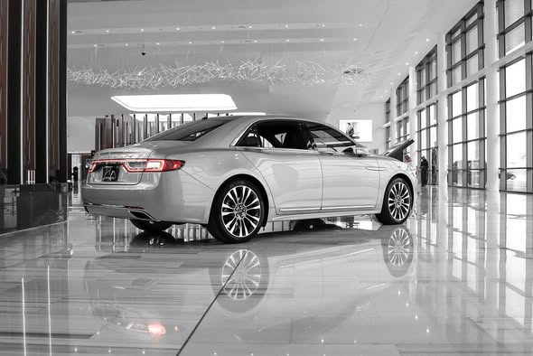 لينكولن كونتيننتال 2017 - صورة 2