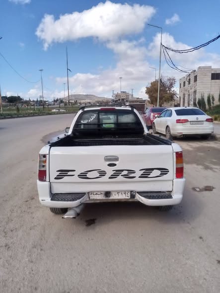 فورد كوريير 2006 - صورة 2