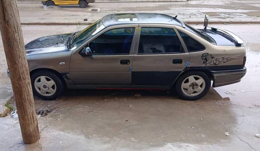 أوبل فكترا 1995