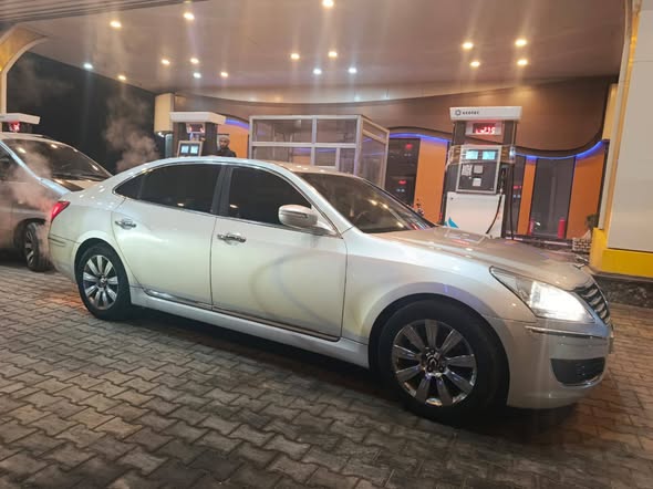 هيونداي سنتنيال 2010 - صورة 1