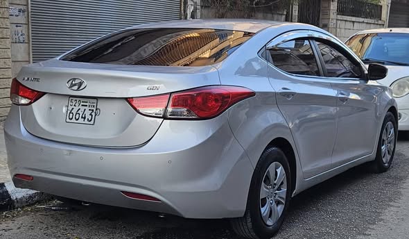 هيونداي افانتي 2013 - صورة 1