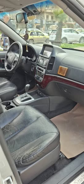 هيونداي سنتافيه 2010 - صورة 2