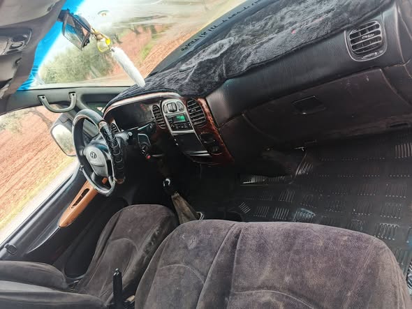 هيونداي اتش 1 2005