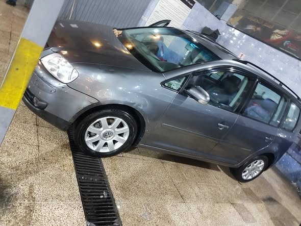 فولكس فاجن توران 2006 - صورة 3