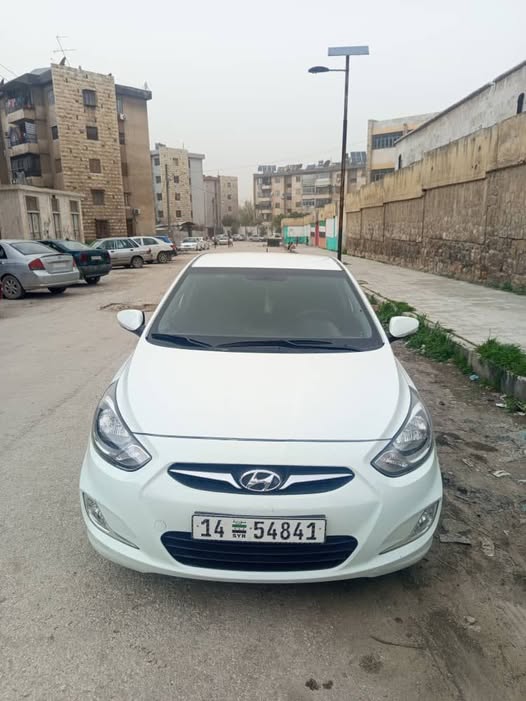 هيونداي اكسنت 2011