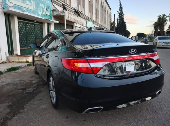 هيونداي أزيرا 2015