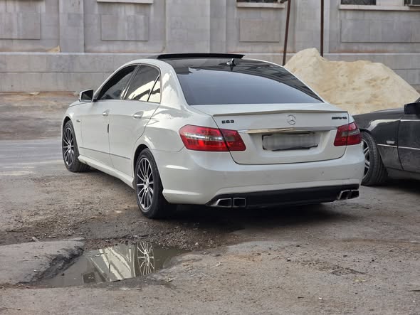 مرسيدس E220 2011 - صورة 2