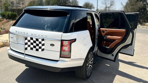 رنج روفر فوغ 2015 - صورة 2