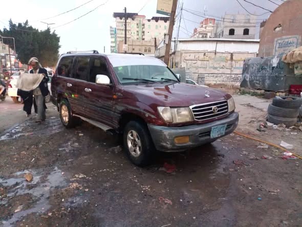 تويوتا لاند كروزر 2002 - صورة 2