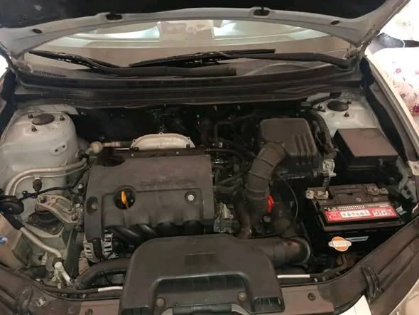 هيونداي افانتي 2009 - صورة 5