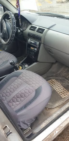 فولكس فاجن بولو 2002 - صورة 5