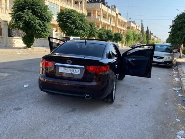 كيا فورتي 2010