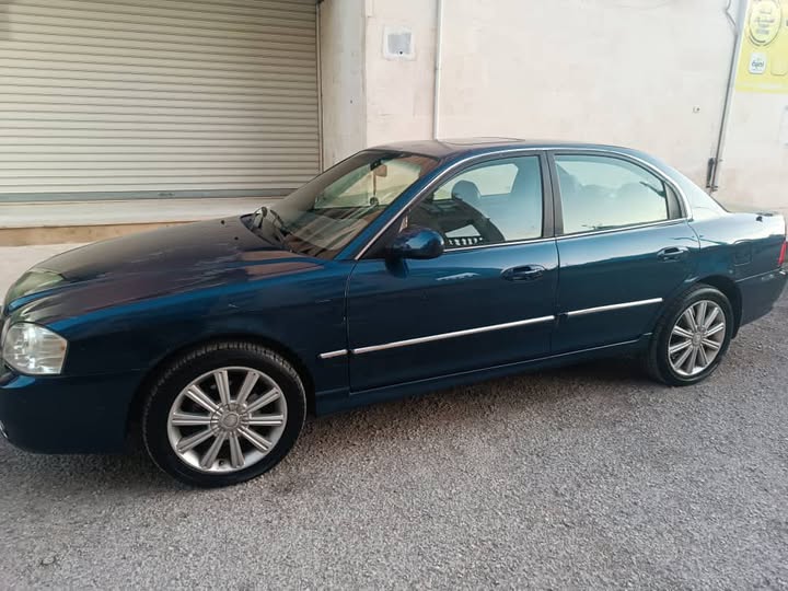 كيا اوبتيما 2005