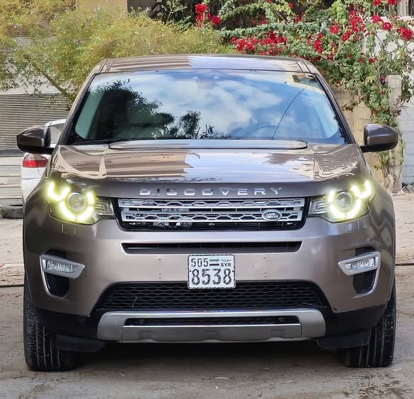 لاند روفر ديسكفري 2015 - صورة 2