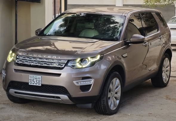 لاند روفر ديسكفري 2015 - صورة 3