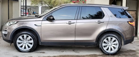 لاند روفر ديسكفري 2015 - صورة 5