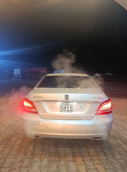 هيونداي سنتنيال 2010 - صورة 2