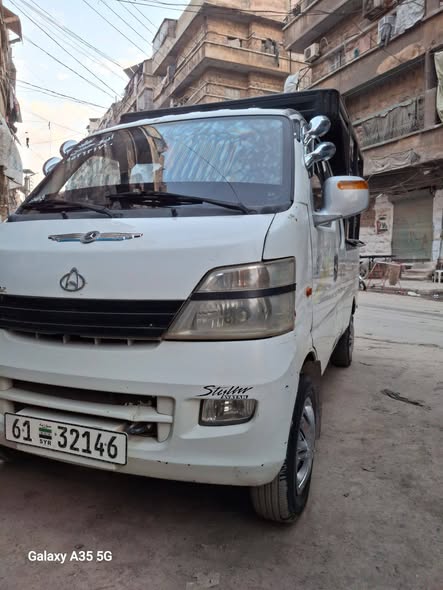 شانا شفر 2011 - صورة 2