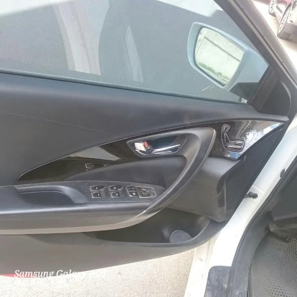 هيونداي ازيرا 2011 - صورة 3