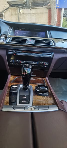 بي إم دبليو 730 2015 - صورة 4