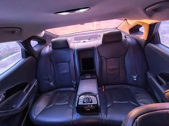 هيونداي ازيرا 2011 - صورة 3