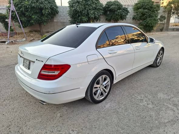 مرسيدس سي 300 2013 - صورة 5