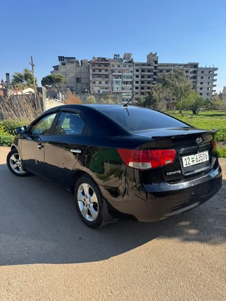 كيا سيراتو 2010 - صورة 2