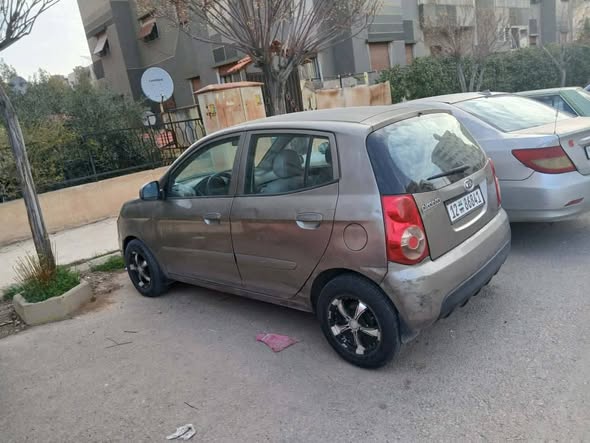 كيا بيكانتو 2010 - صورة 1