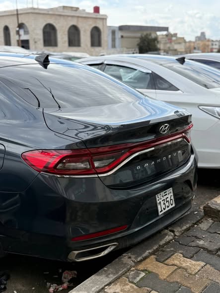 هيونداي ازيرا 2017 - صورة 5