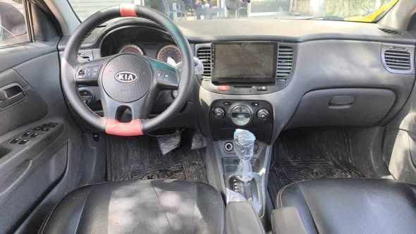 كيا ريو 2010 - صورة 1