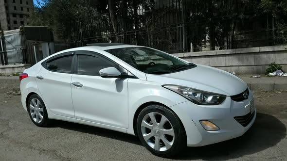 هيونداي إلنترا 2012 - صورة 2