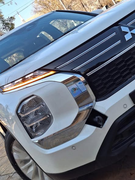 ميتسوبيشي أوتلاندر 2026 - صورة 5