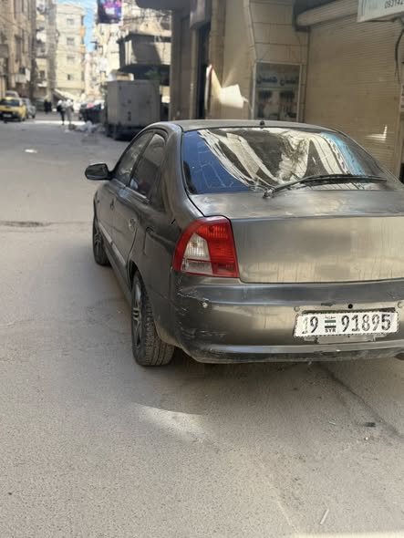 كيا شوما 2002 - صورة 1