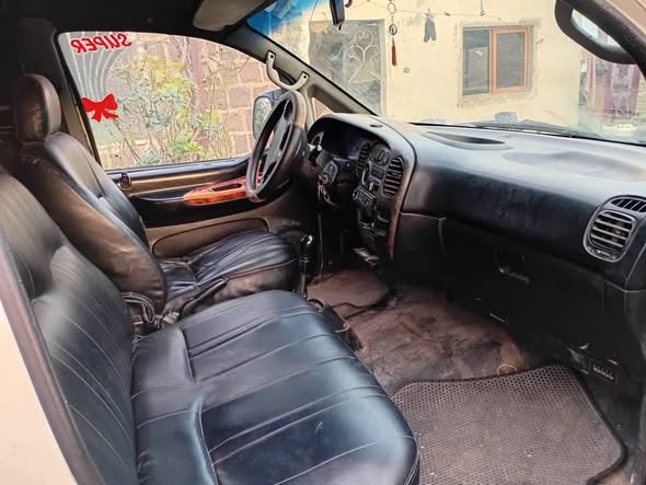 هيونداي ستاريكس 2000 - صورة 2