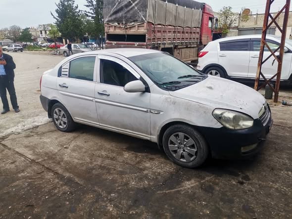 هيونداي فيرنا 2007 - صورة 2