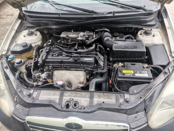 هيونداي فيرنا 2007 - صورة 4