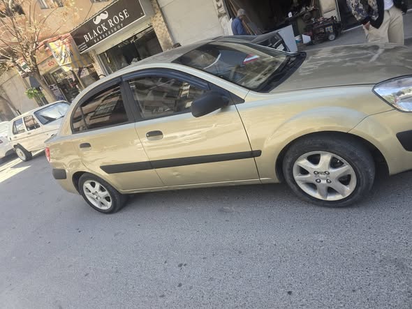 كيا ريو 2007 - صورة 4