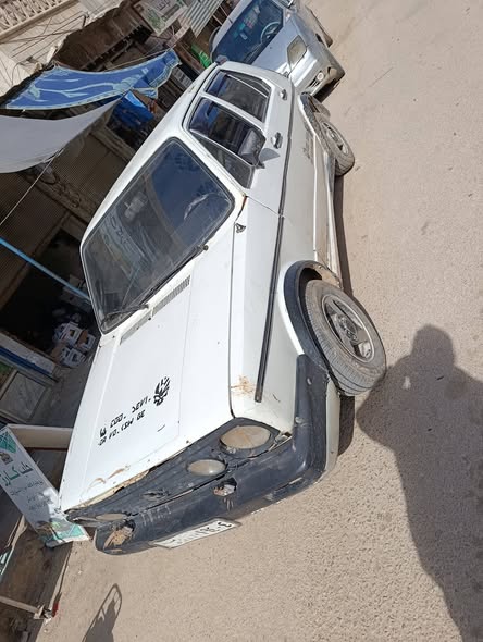 فولكس فاجن غولف 1976 - صورة 4