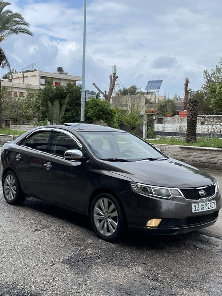 كيا سيراتو 2010 - صورة 3