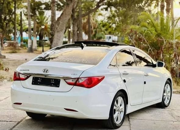 هونداي سوناتا 2011 - صورة 2