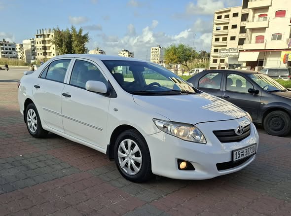 تويوتا كورولا 2010 - صورة 2