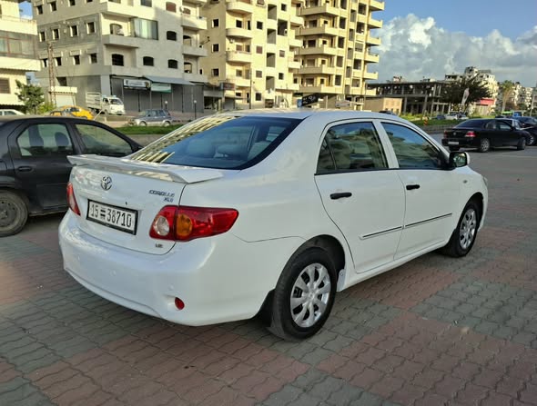 تويوتا كورولا 2010 - صورة 5