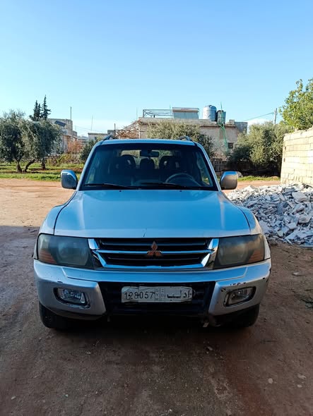 ميتسوبيشي باجيرو 2002 - صورة 2