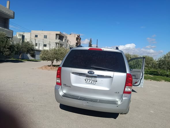 كيا كرنفال 2014 - صورة 3